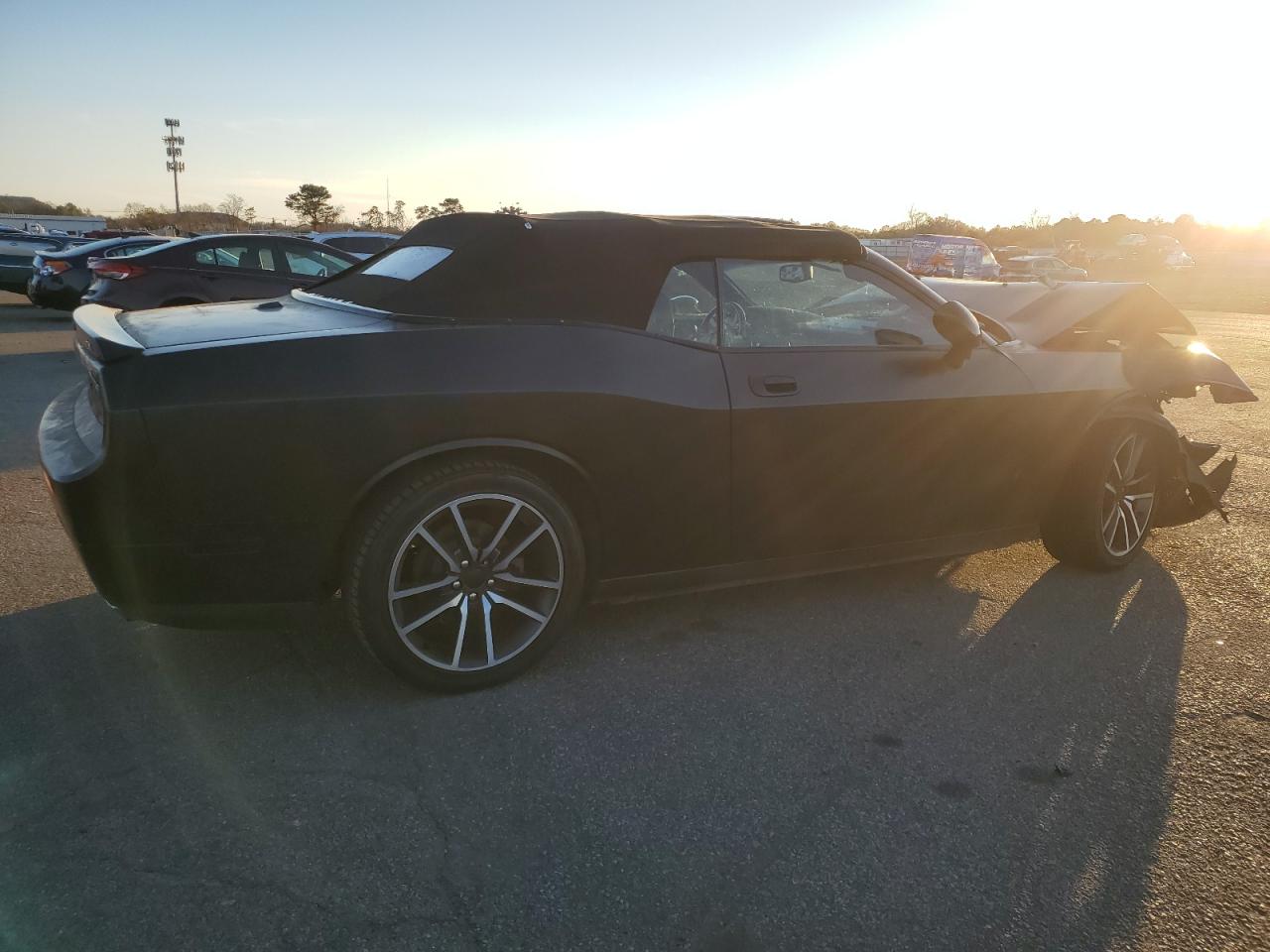 2009 Dodge Challenger VIN 2B3LJ54T39H509649 Copart auction photo, front end damage thumbnail 3