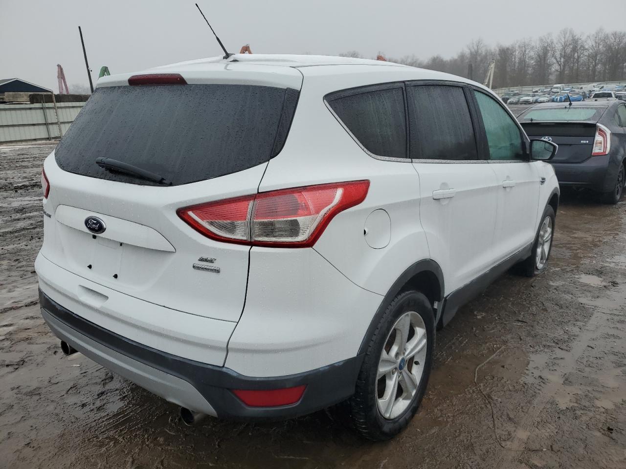 2013 Ford Escape VIN 1FMCU9GX2DUA61613 Copart auction photo, normal wear damage thumbnail 3