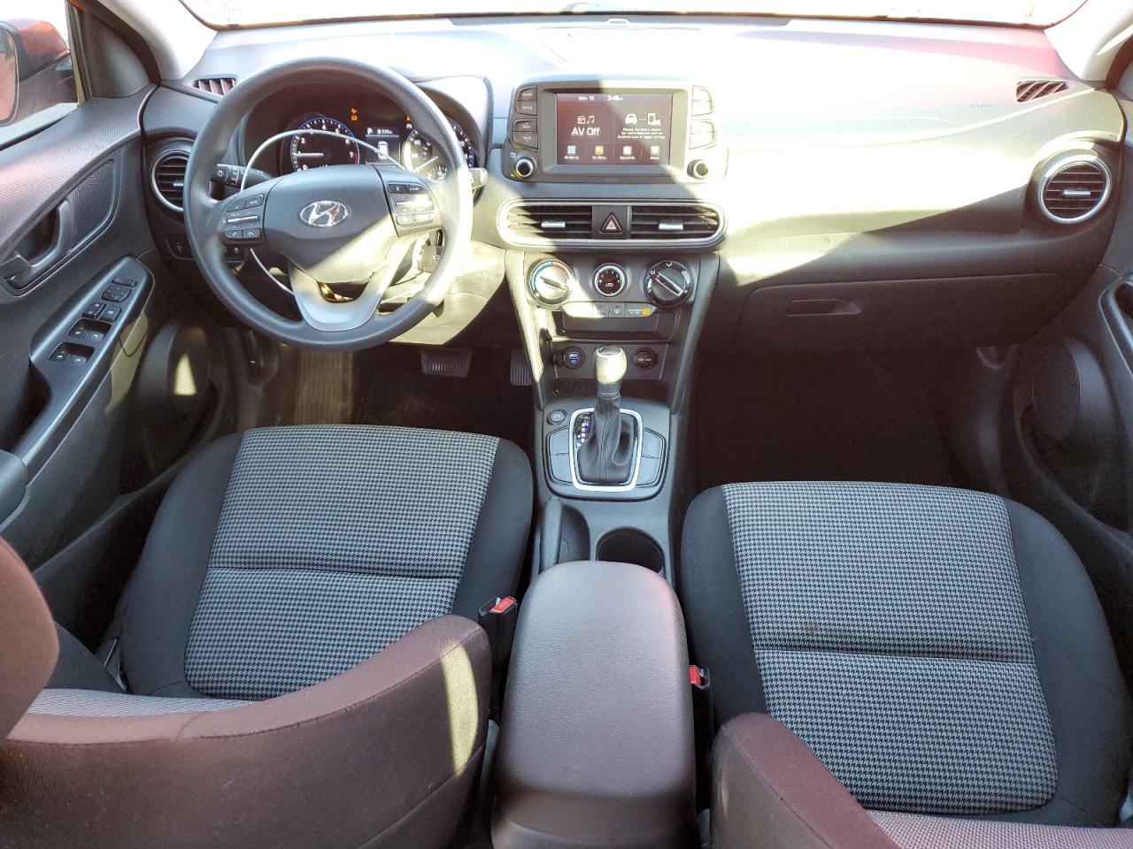 2020 Hyundai Kona VIN KM8K12AA5LU427630 Copart auction photo, front end / rear end damage thumbnail 8