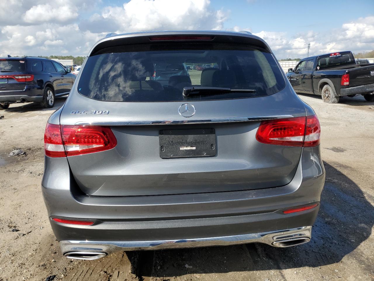 2019 Mercedes-Benz GLC VIN WDC0G4JB8KV164258 Copart auction photo, minor dent/scratches damage thumbnail 6