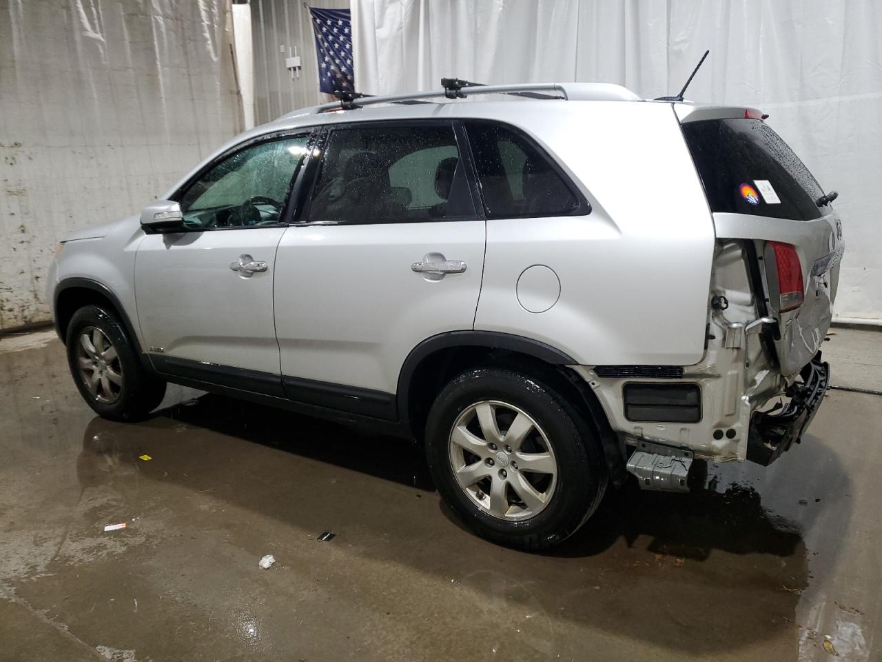 2011 KIA Sorento VIN 5XYKTDA10BG059626 Copart auction photo, rear end / side damage thumbnail 2