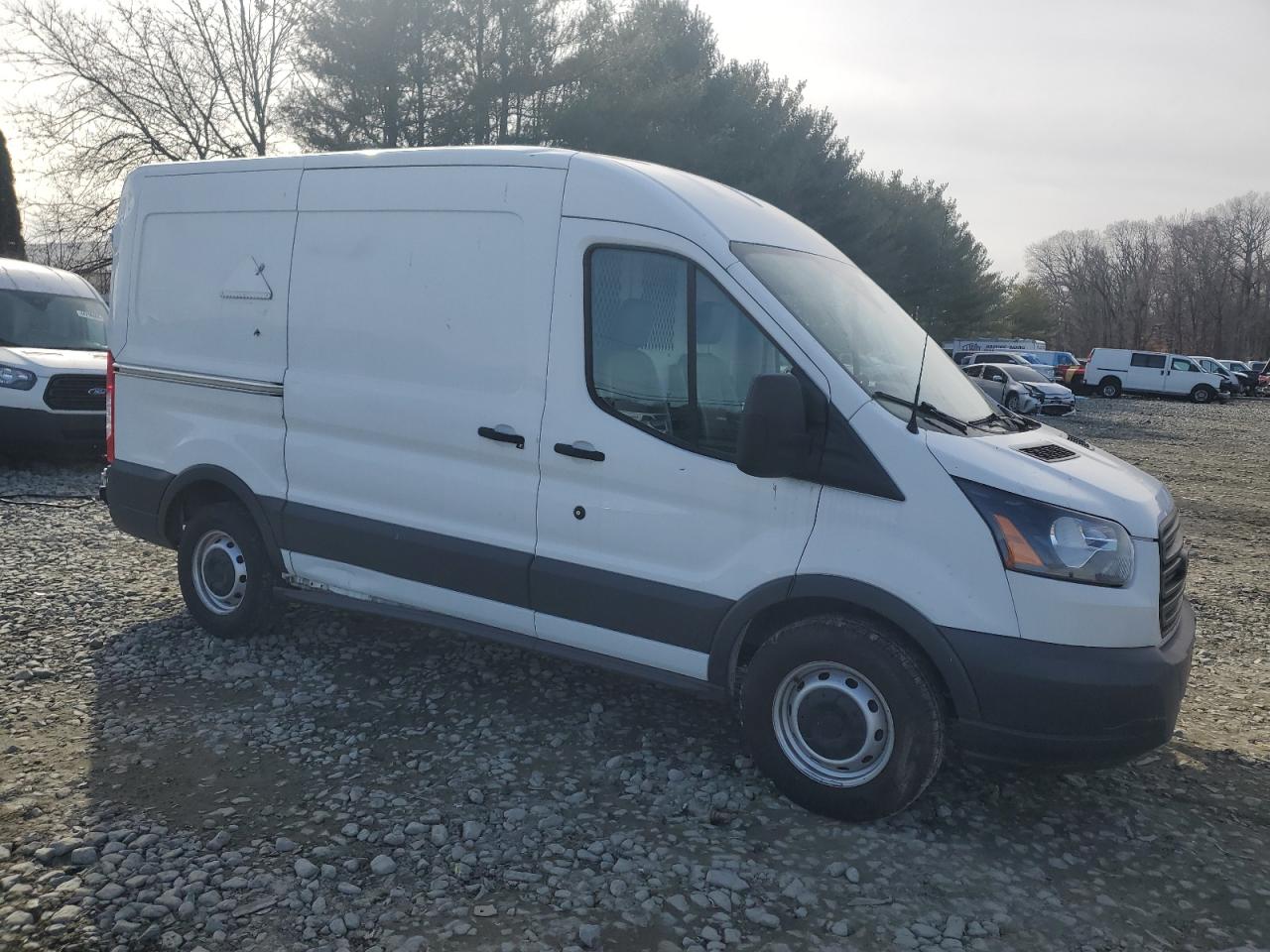 2018 Ford Transit VIN 1FTYE1CM0JKA24152 Copart auction photo, minor dent/scratches damage thumbnail 4