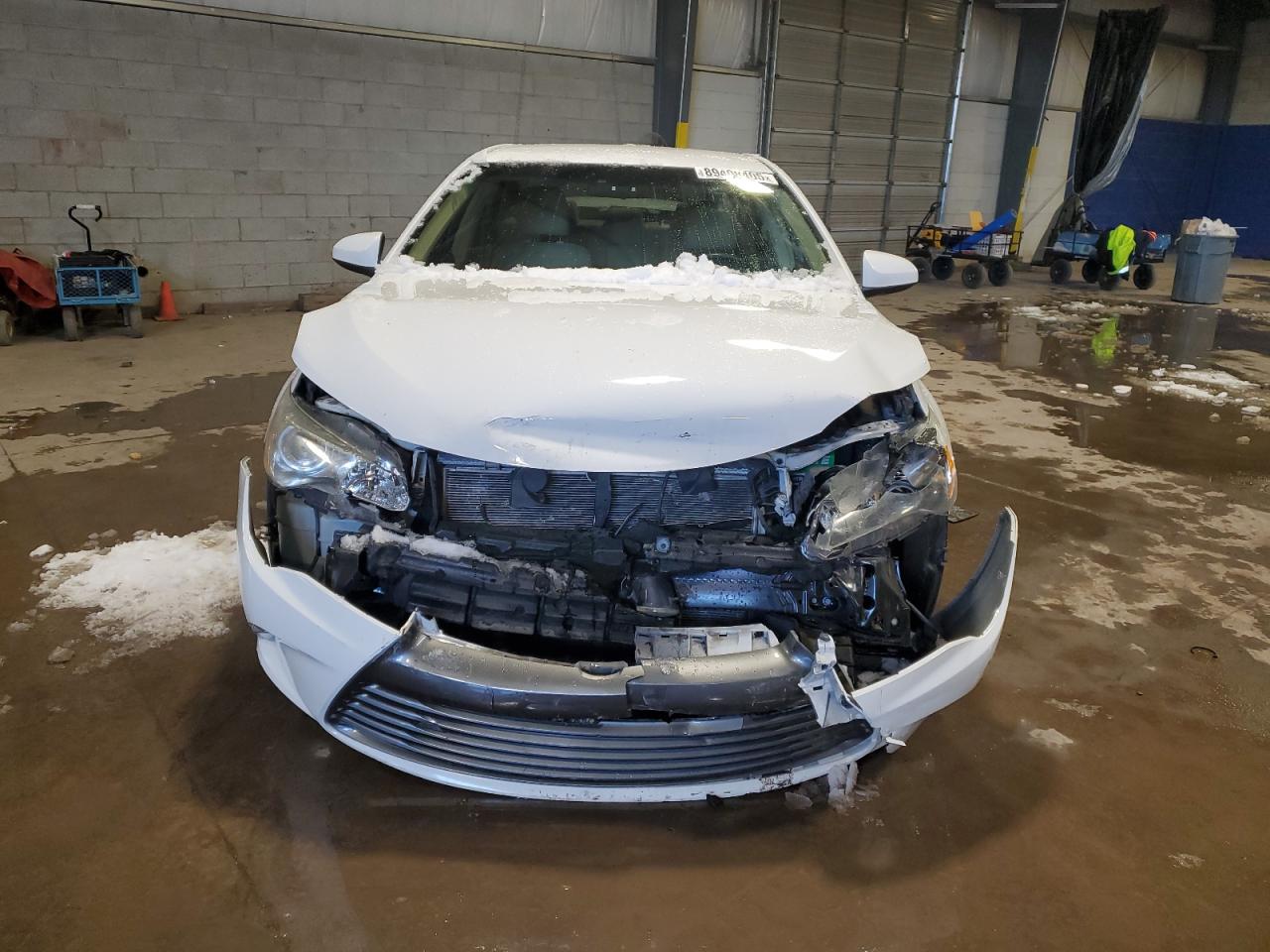 2016 Toyota Camry VIN 4T4BF1FK0GR542015 Copart auction photo, front end / rear end damage thumbnail 5