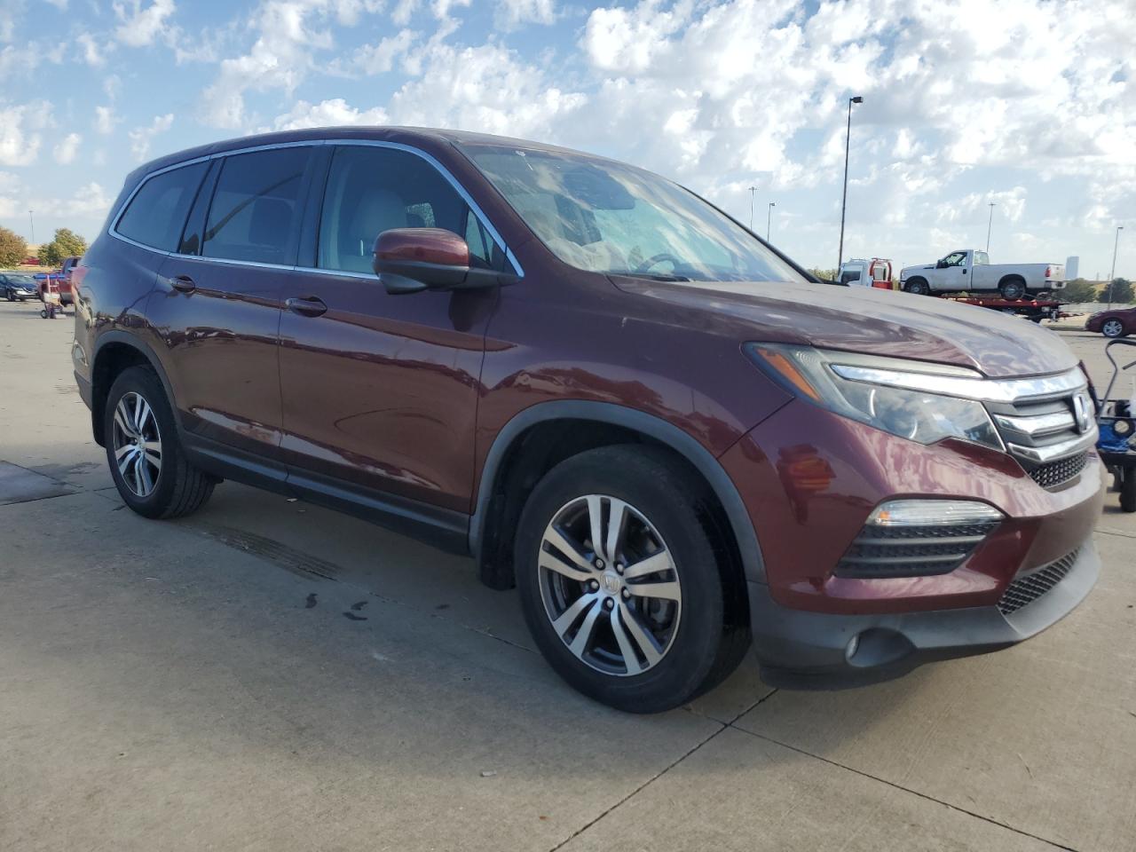 2018 Honda Pilot VIN 5FNYF6H32JB056348 Copart auction photo, front end / hail damage thumbnail 4
