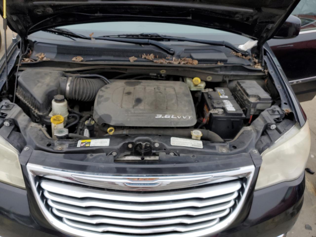 2013 Chrysler Town & Country VIN 2C4RC1BG2DR745777 Copart auction photo, mechanical damage thumbnail 12