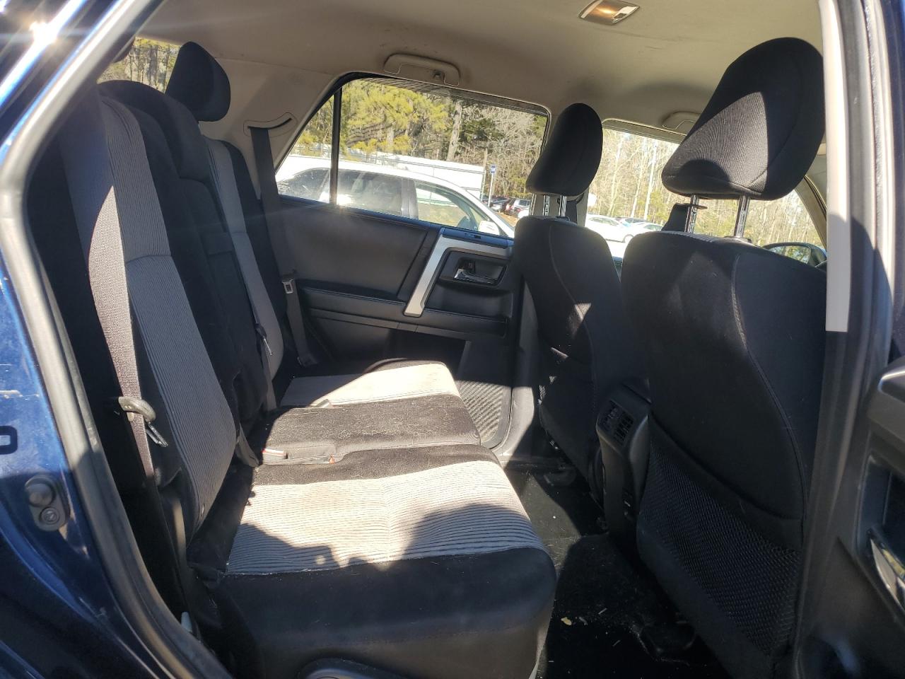 2015 Toyota 4Runner VIN JTEBU5JR8F5247684 Copart auction photo, rear end damage thumbnail 11