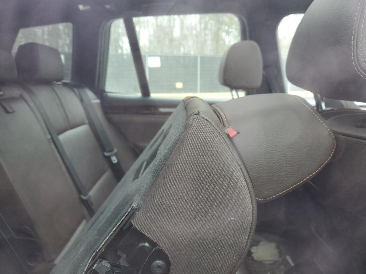 2016 BMW X3 VIN 5UXWX9C54G0D79095 Copart auction photo, vandalism / minor dent/scratches damage thumbnail 10