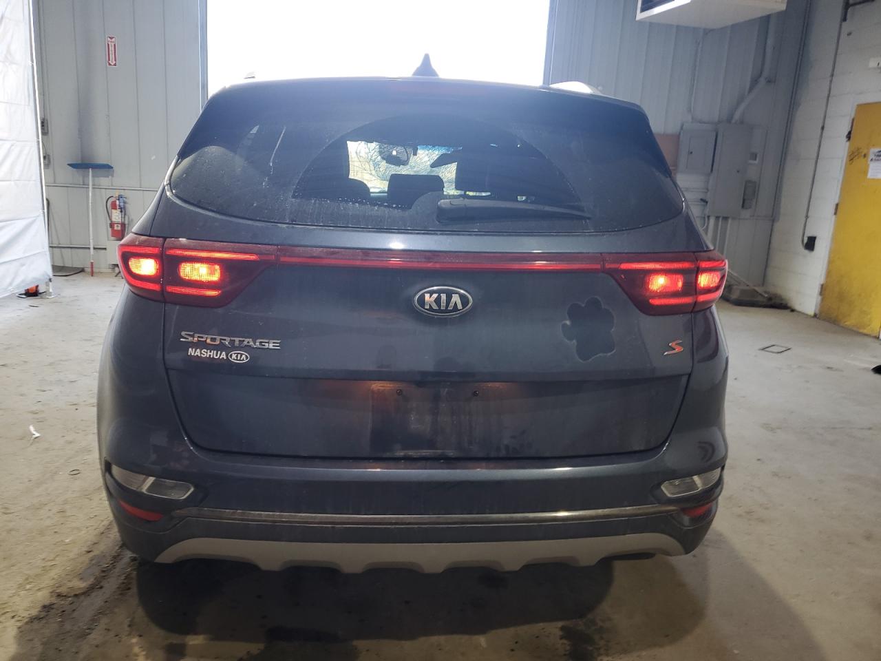 2020 KIA Sportage VIN KNDP6CAC6L7835801 Copart auction photo, top/roof / minor dent/scratches damage thumbnail 6