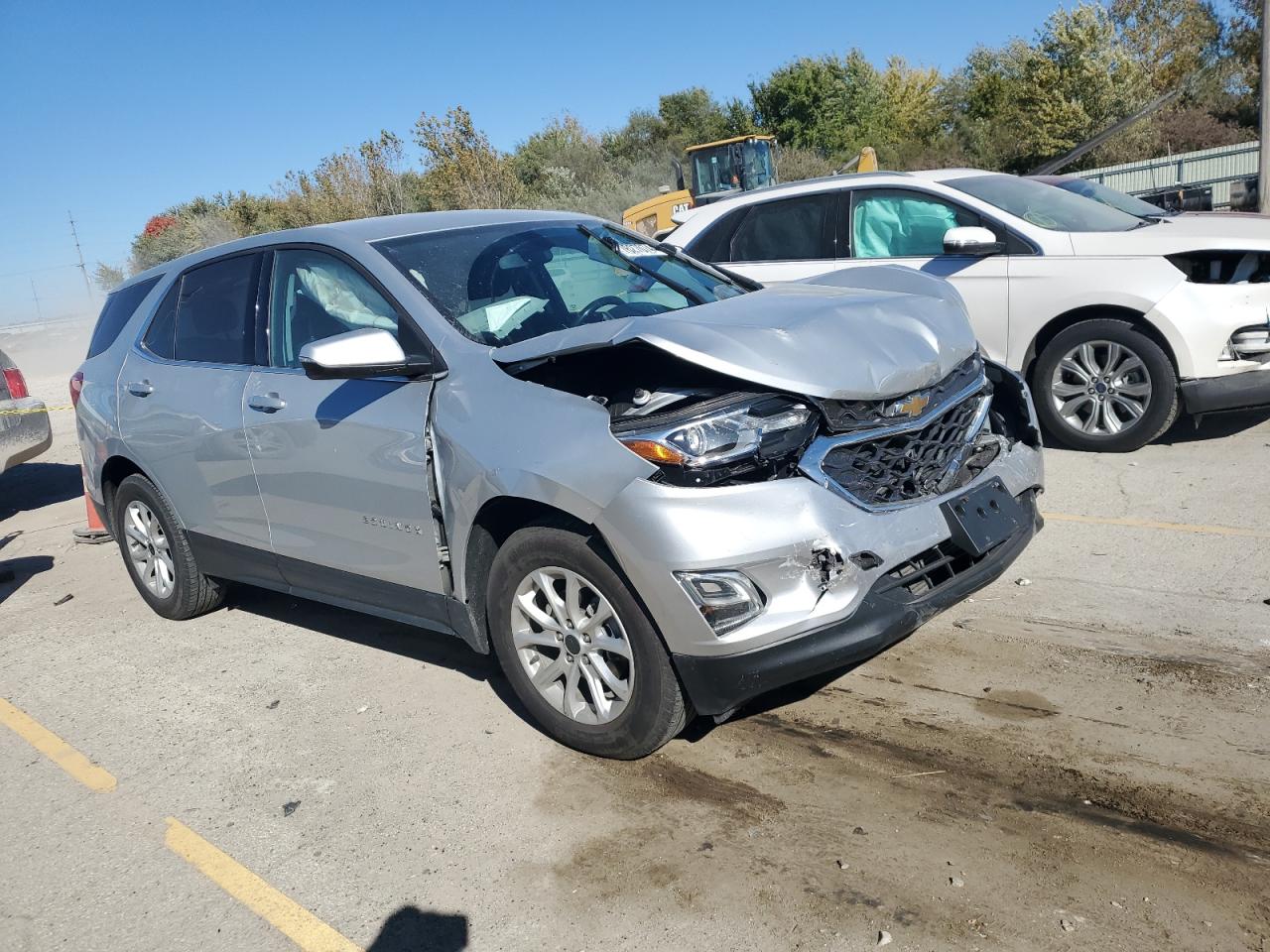 2018 Chevrolet Equinox VIN 2GNAXSEV4J6212786 Copart auction photo, front end damage thumbnail 4