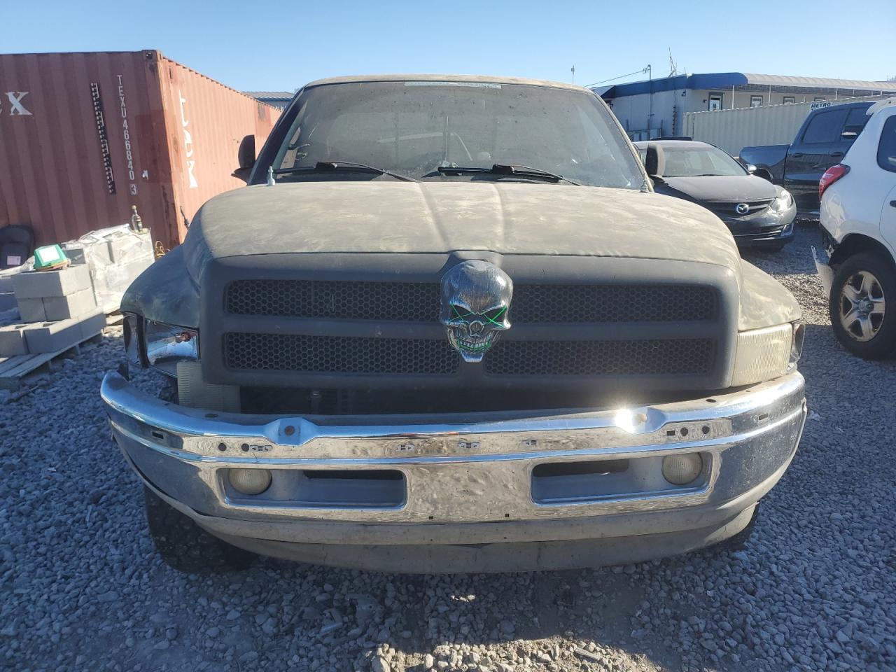 1998 Dodge RAM VIN 1B7HF16Y7WS633175 Copart auction photo, rear end damage thumbnail 5