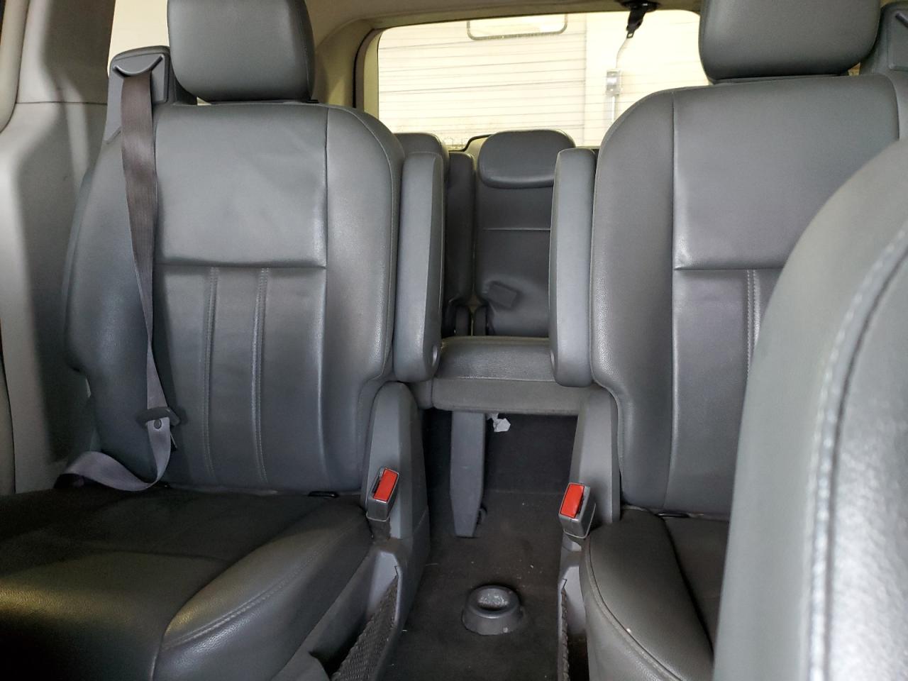 2010 Chrysler Town & Country VIN 2A4RR5D16AR153366 Copart auction photo, front end damage thumbnail 10