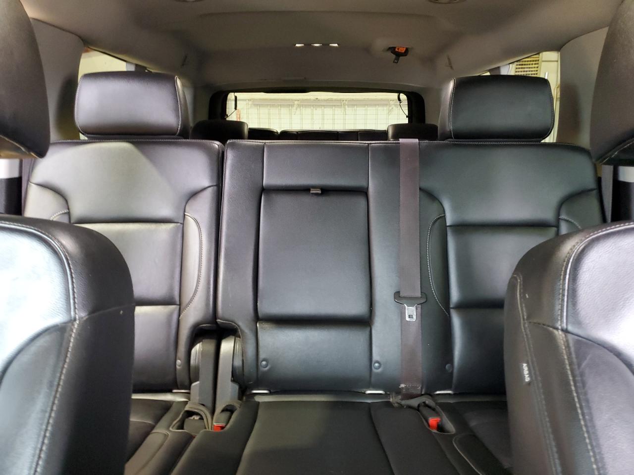 2017 Chevrolet Suburban VIN 1GNSKHKCXHR188730 Copart auction photo, front end / minor dent/scratches damage thumbnail 10