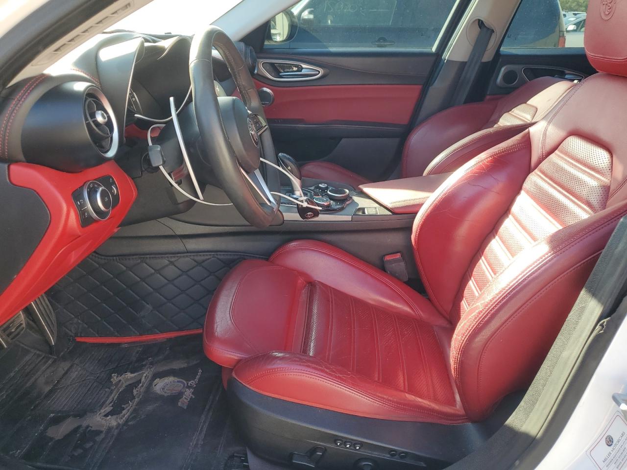 2018 Alfa Romeo Giulia VIN ZARFAEENXJ7565881 Copart auction photo, all over / minor dent/scratches damage thumbnail 7