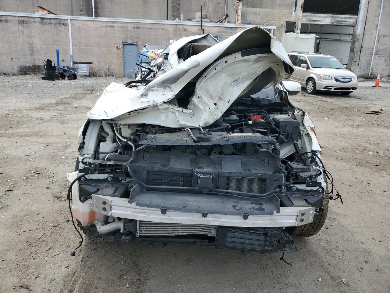 2017 Honda CR-V VIN 2HKRW2H56HH641461 Copart auction photo, rollover damage thumbnail 5