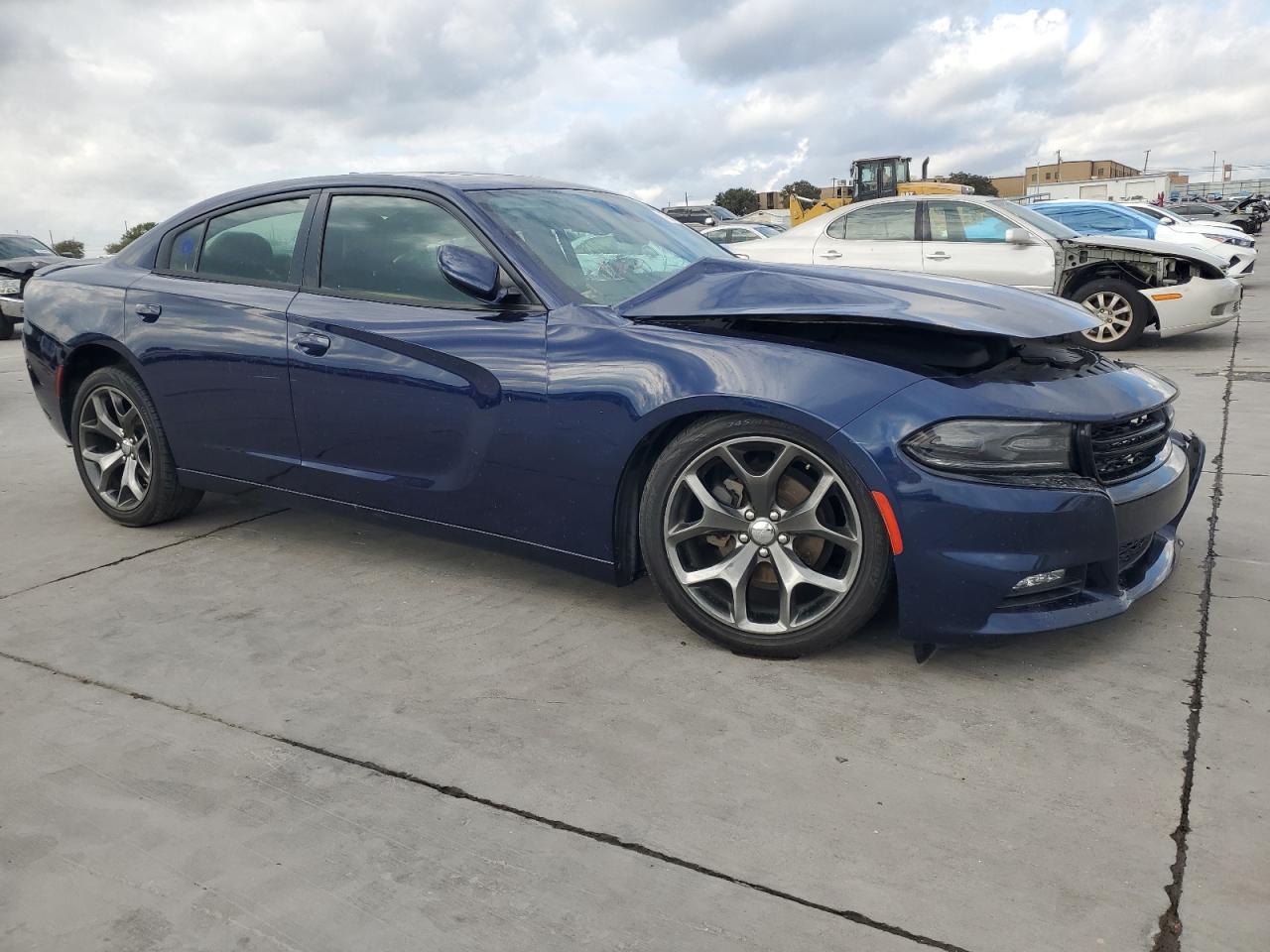 2015 Dodge Charger VIN 2C3CDXHG0FH852174 Copart auction photo, front end / side damage thumbnail 4