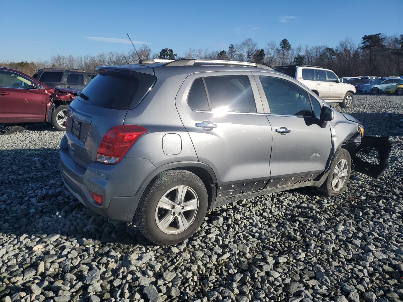 2020 Chevrolet Trax VIN 3GNCJLSB6LL336700 Copart auction photo, front end / side damage thumbnail 3