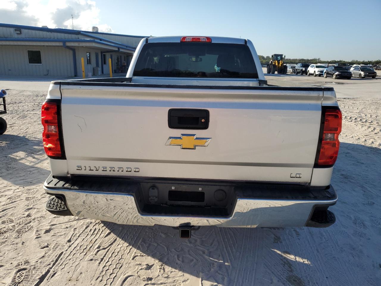 2019 Chevrolet Silverado VIN 2GCRCPEC4K1136584 Copart auction photo, side / minor dent/scratches damage thumbnail 6