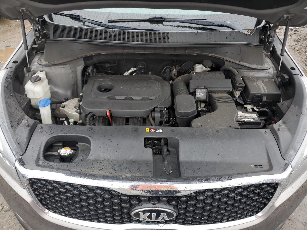 2018 KIA Sorento VIN 5XYPGDA32JG348842 Copart auction photo, vandalism damage thumbnail 12