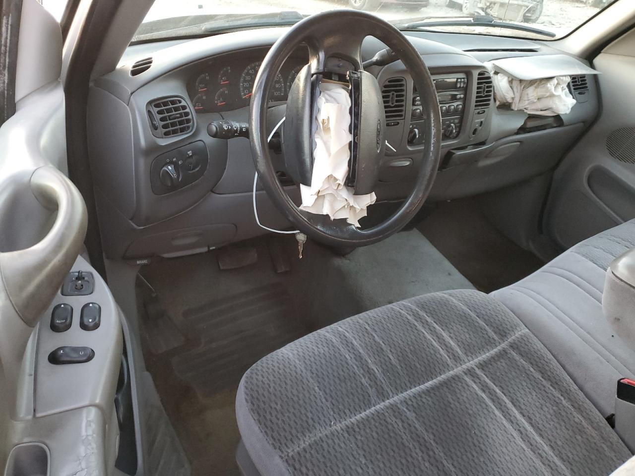 1997 Ford F250 VIN 1FTFX27L1VNB81458 Copart auction photo, front end damage thumbnail 8