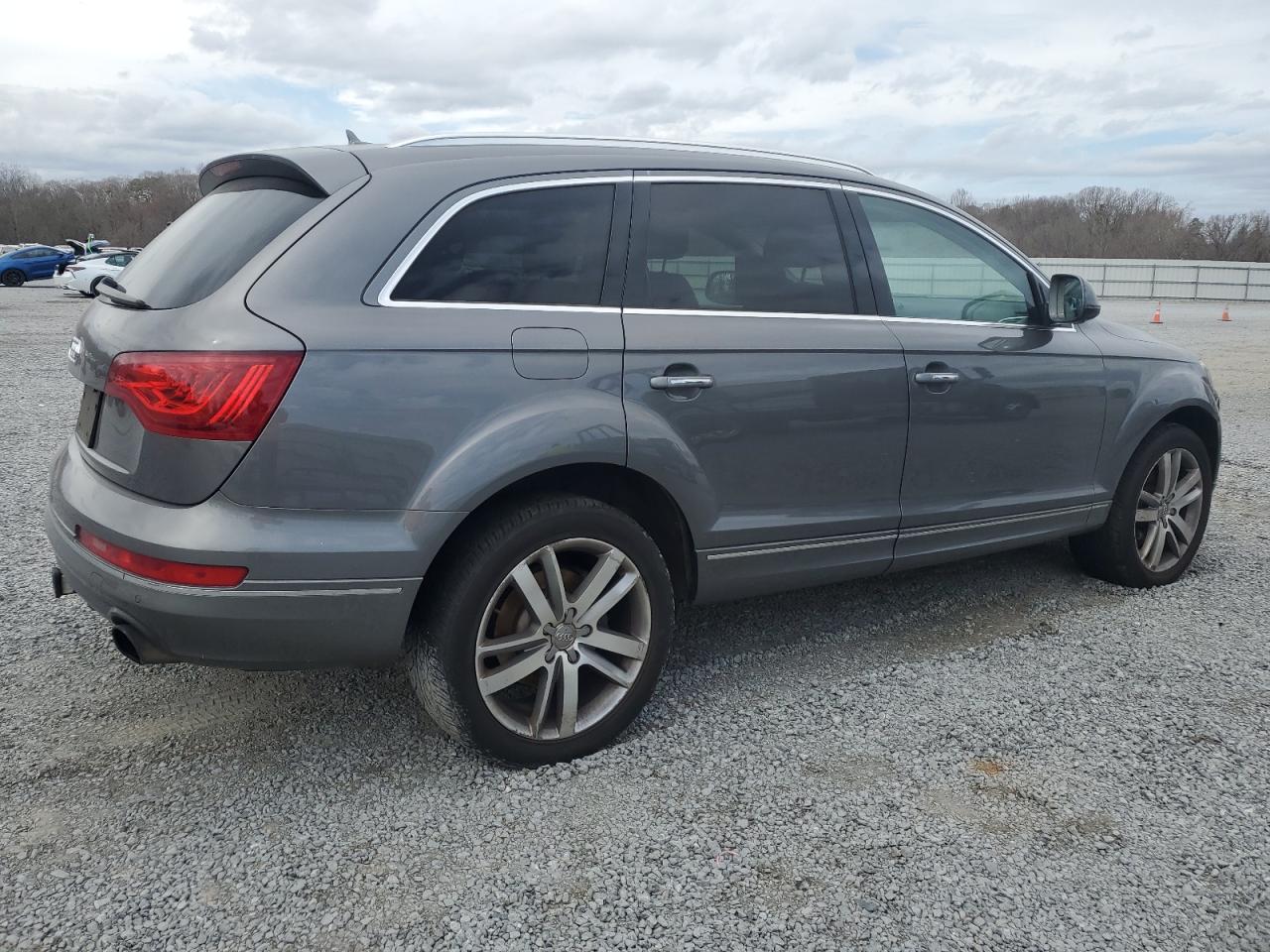 2013 Audi Q7 VIN WA1LGAFE6DD008193 Copart auction photo, front end / minor dent/scratches damage thumbnail 3