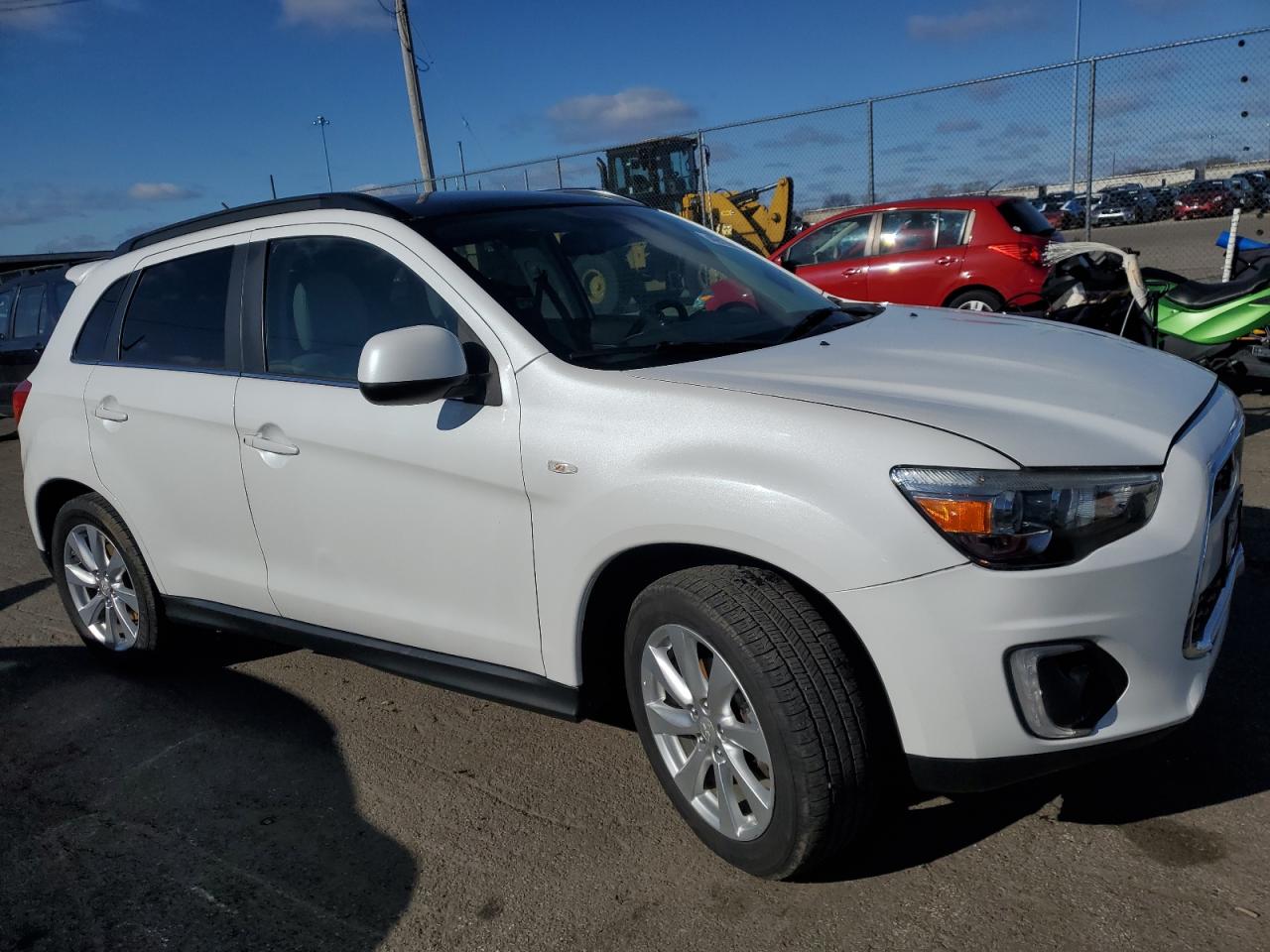 2015 Mitsubishi Outlander VIN 4A4AP4AU4FE032477 Copart auction photo, rear end / front end damage thumbnail 4