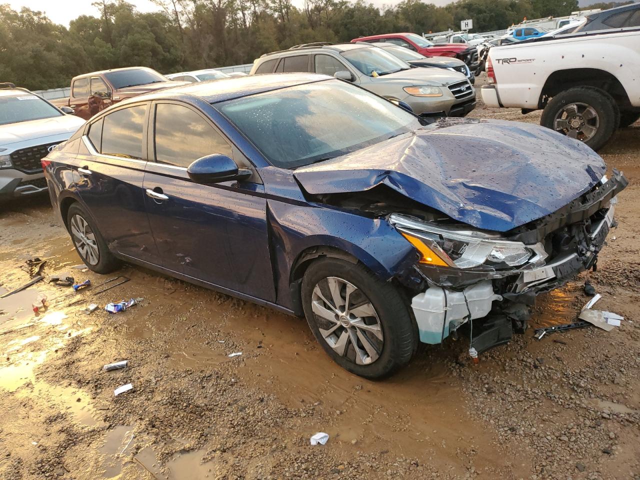 2020 Nissan Altima VIN 1N4BL4BV6LC250738 Copart auction photo, front end damage thumbnail 4