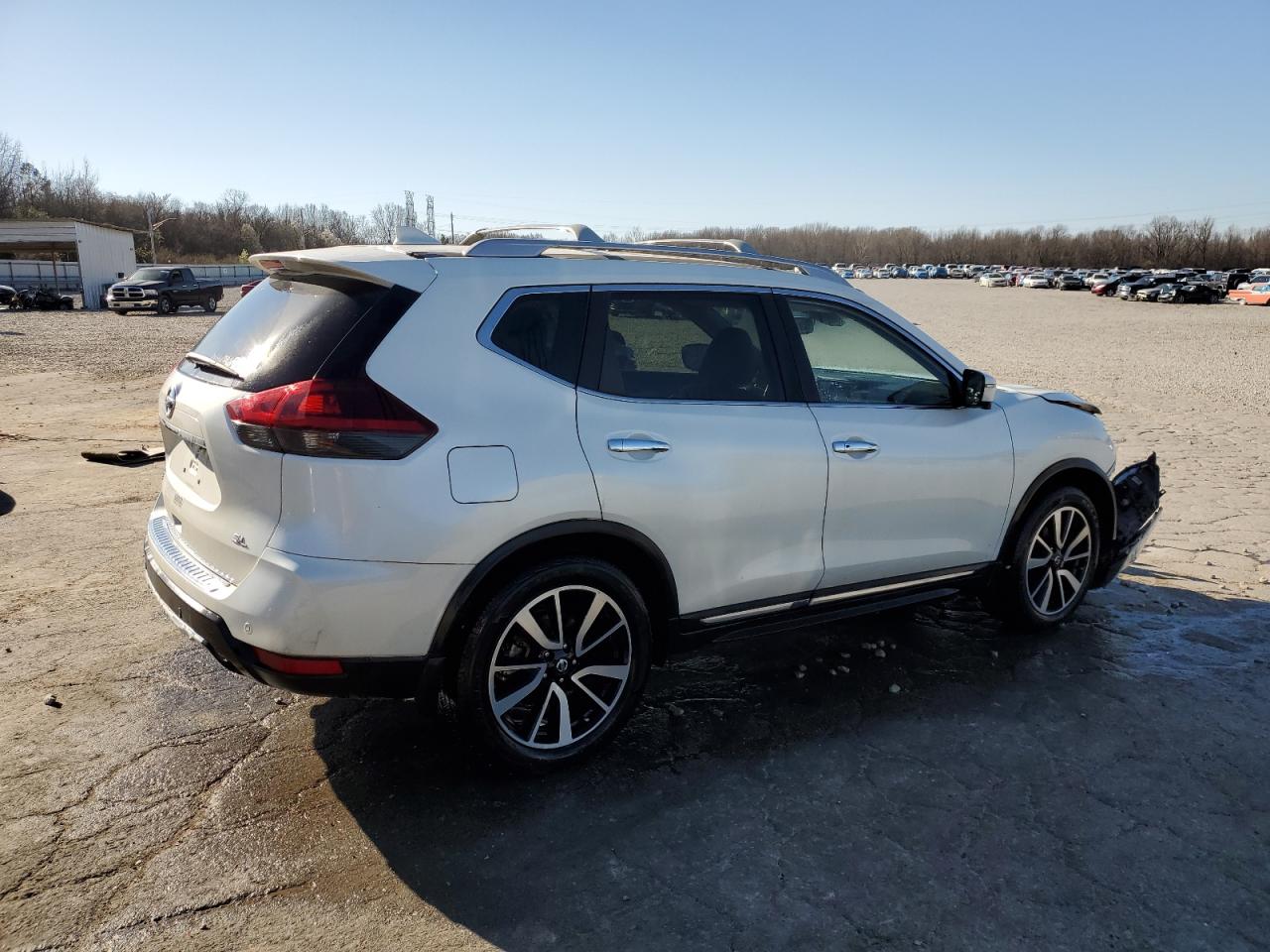 2019 Nissan Rogue VIN 5N1AT2MT4KC795384 Copart auction photo, front end damage thumbnail 3
