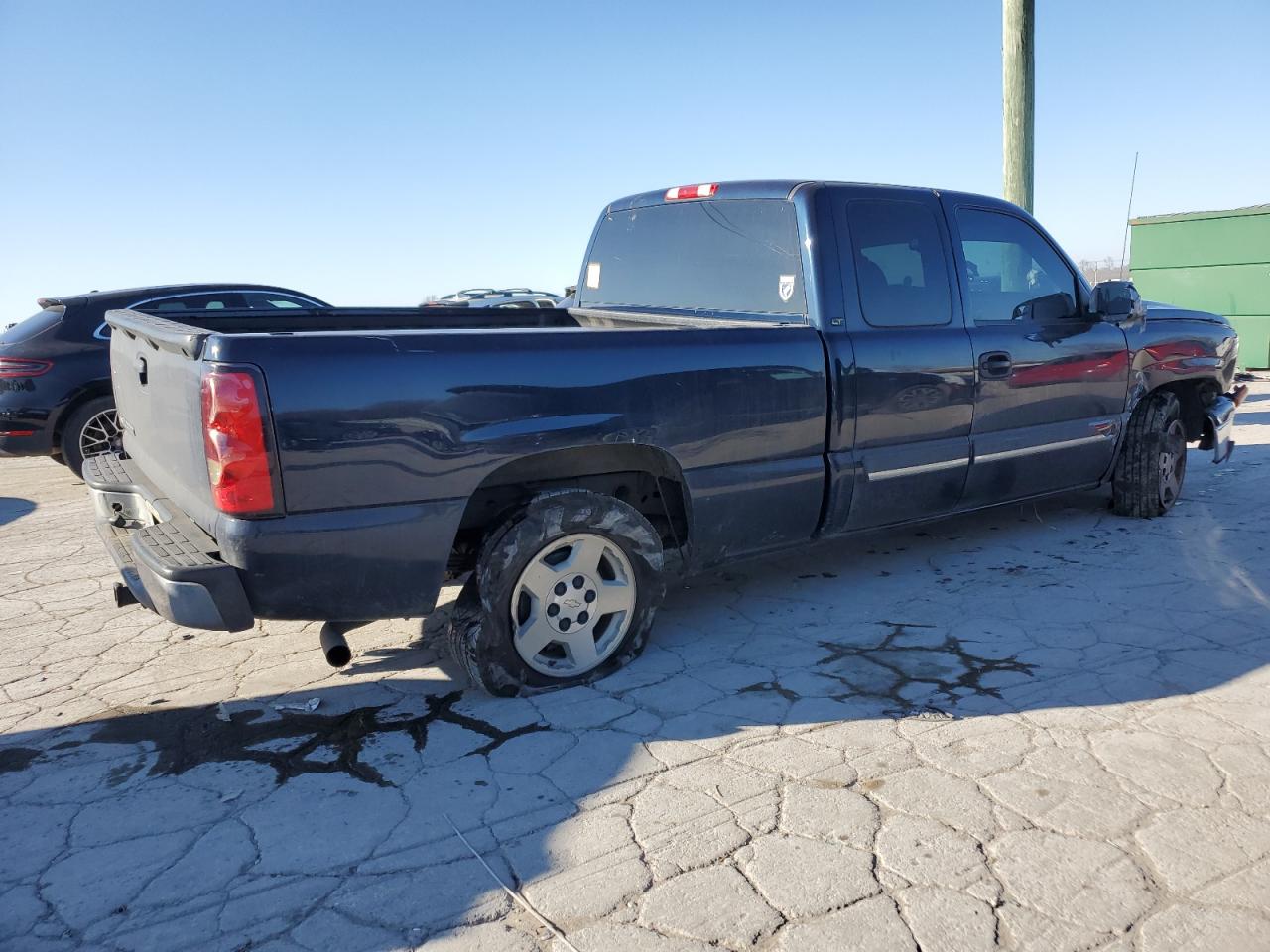2006 Chevrolet Silverado VIN 1GCEC19V76Z145848 Copart auction photo, front end / side damage thumbnail 3