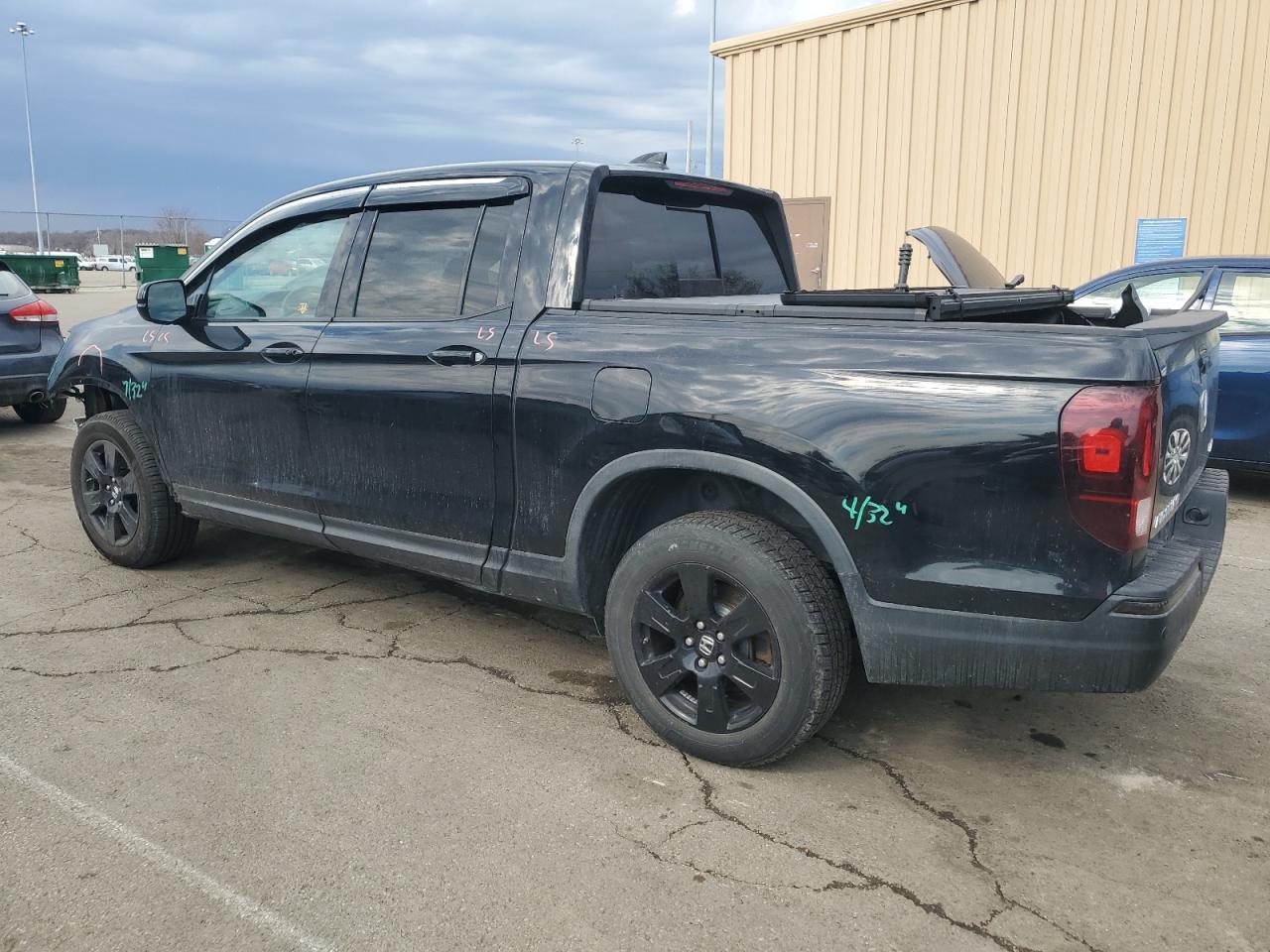 2017 Honda Ridgeline VIN 5FPYK3F85HB002732 Copart auction photo, front end damage thumbnail 2