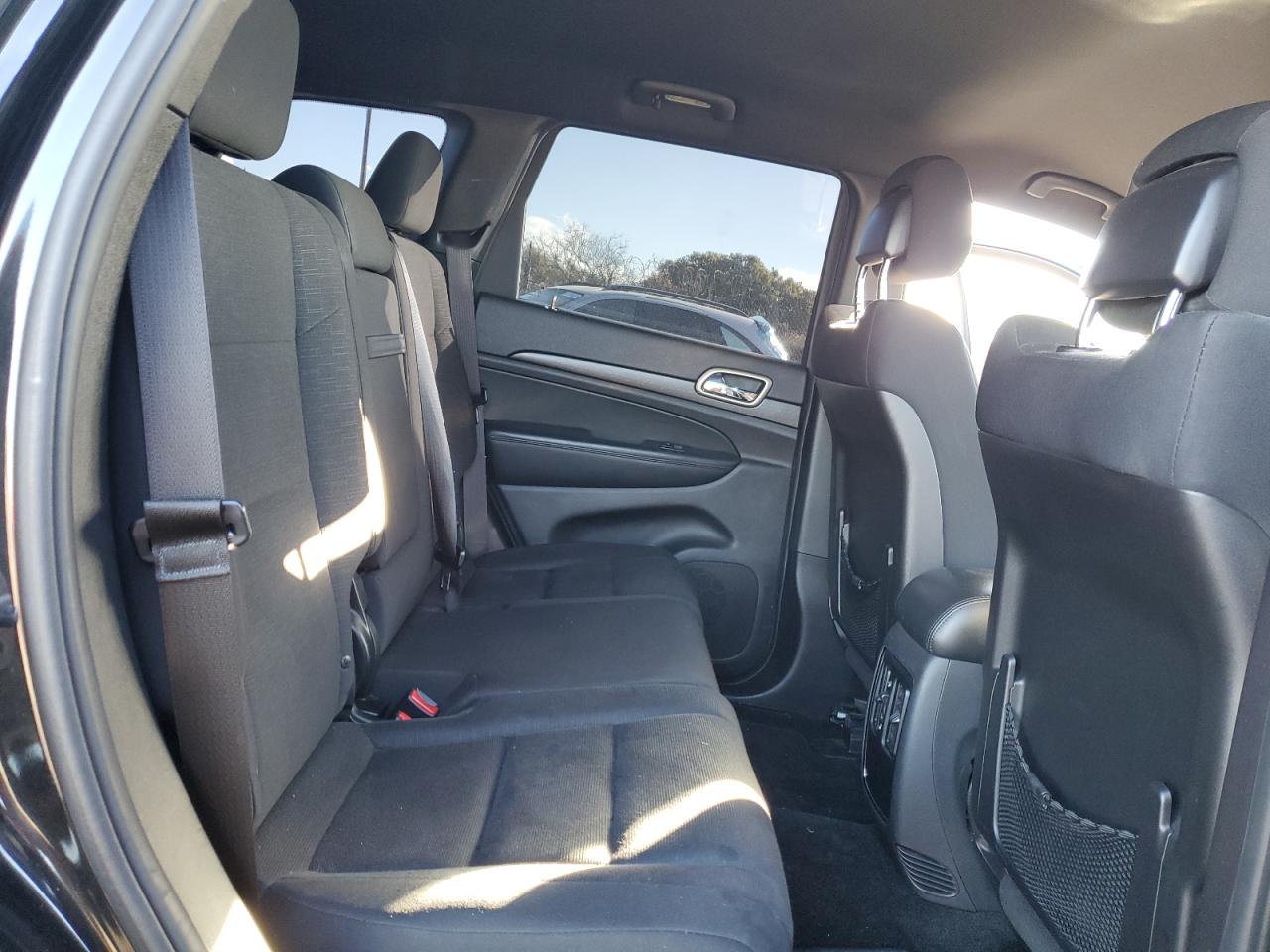 2015 Jeep Grand Cherokee VIN 1C4RJEAG2FC131404 Copart auction photo, front end damage thumbnail 11