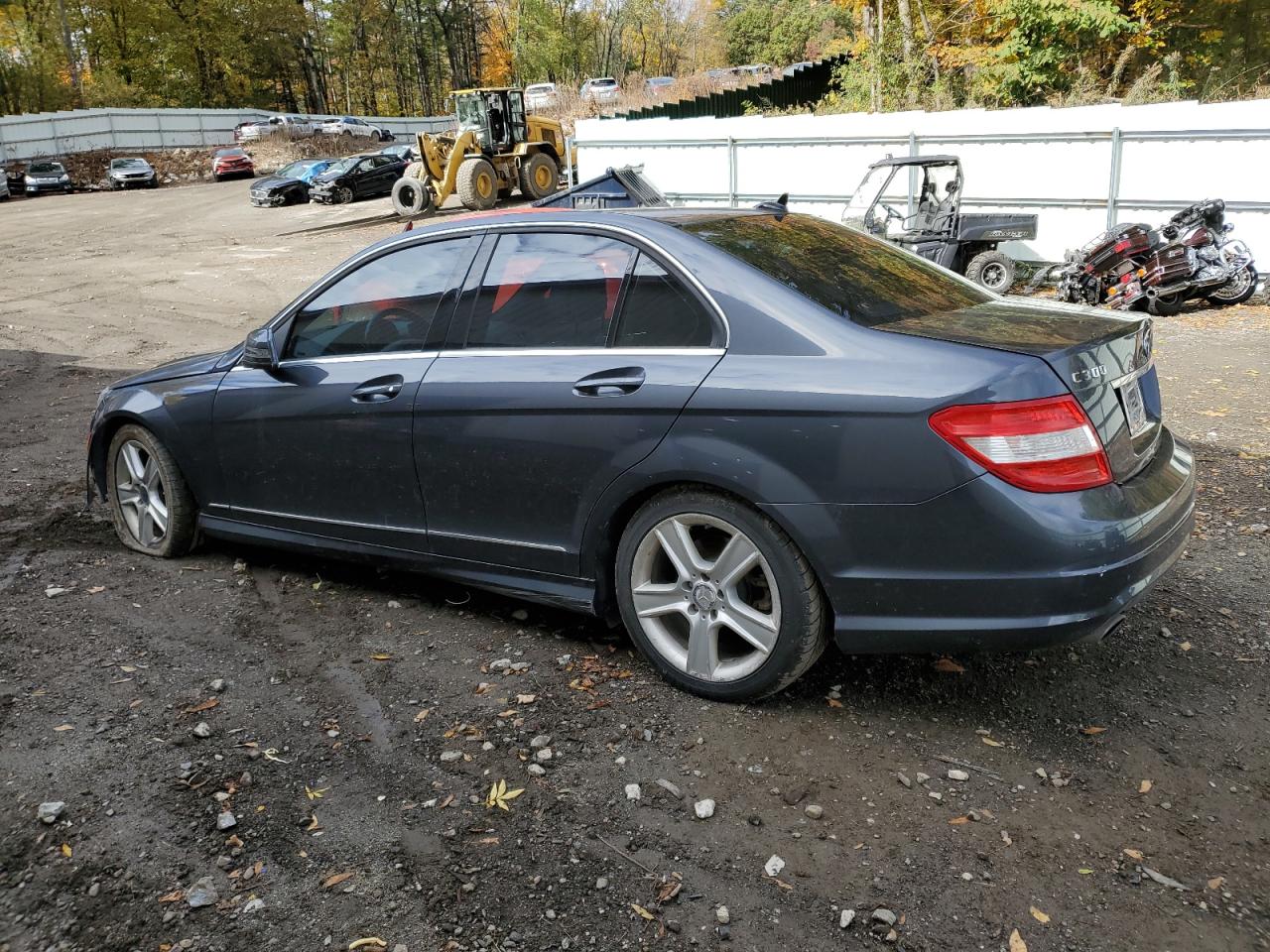 2011 Mercedes-Benz C-klasse VIN WDDGF8BB9BR167195 Copart auction photo, front end / rear end damage thumbnail 2