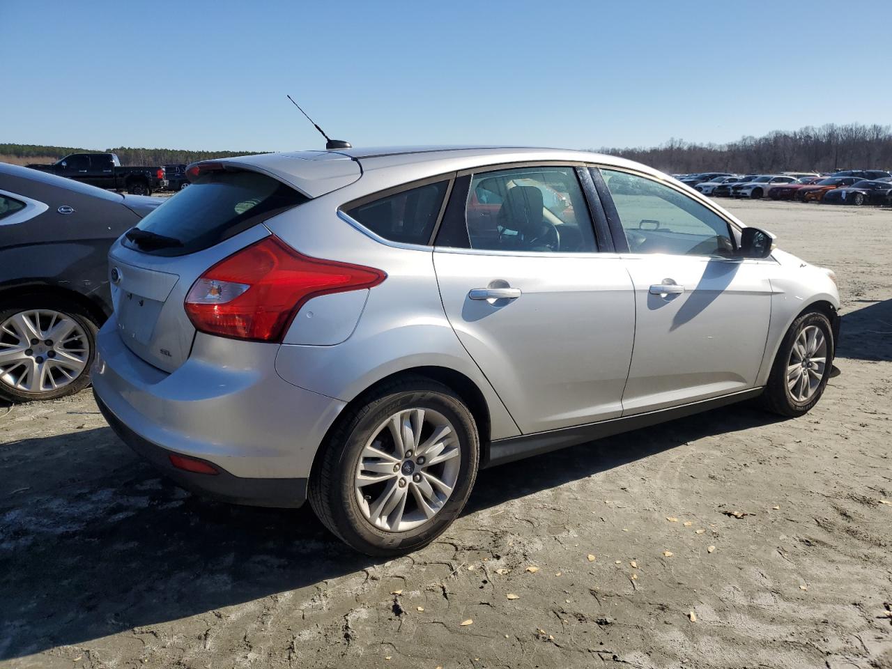 2012 Ford Focus VIN 1FAHP3M27CL316886 Copart auction photo, front end damage thumbnail 3