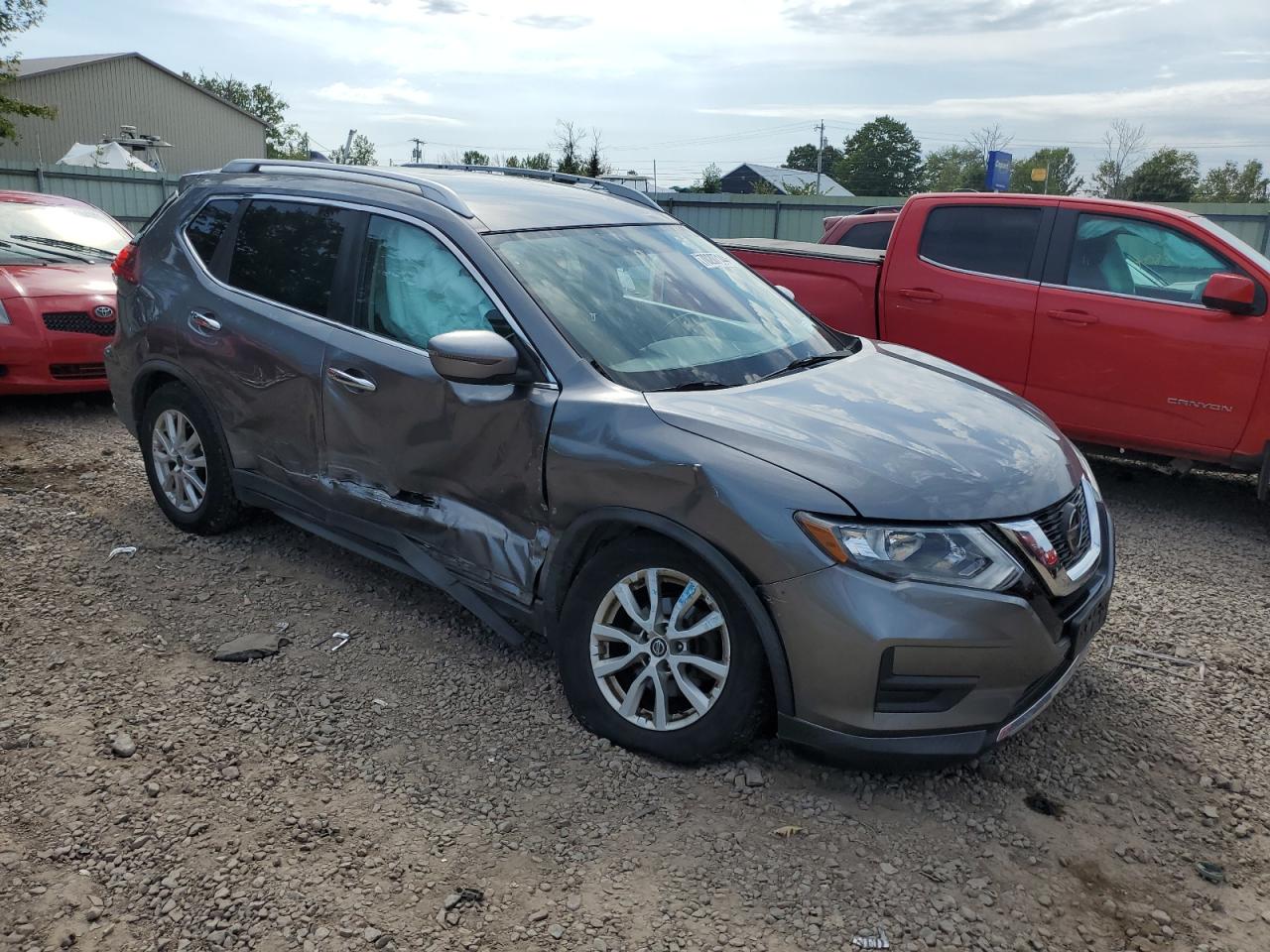 2018 Nissan Rogue VIN KNMAT2MV8JP617491 Copart auction photo, all over damage thumbnail 4