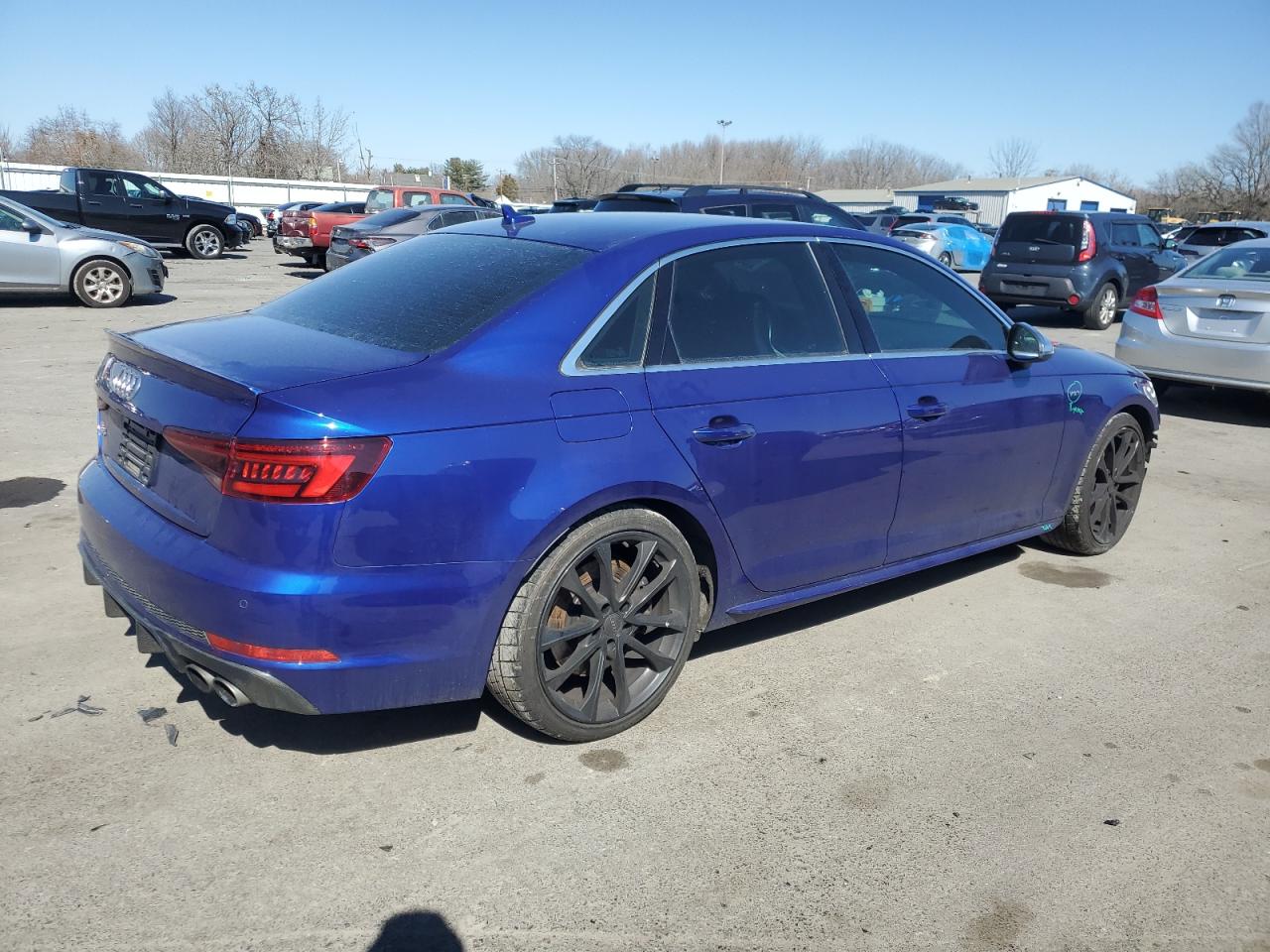 2018 Audi RS4 VIN WAUB4AF40JA051097 Copart auction photo, front end damage thumbnail 3