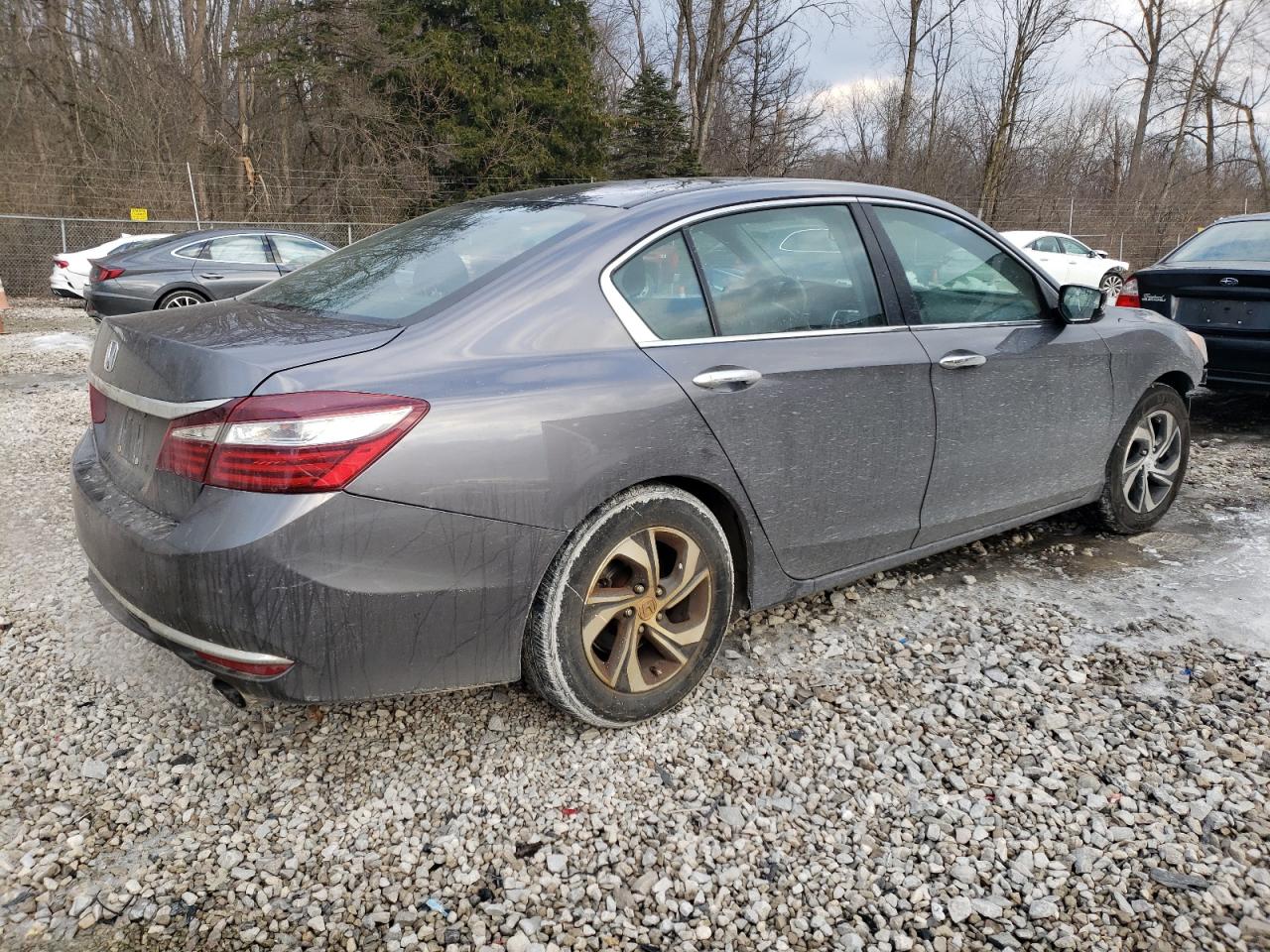 2017 Honda Accord VIN 1HGCR2F32HA301943 Copart auction photo, front end damage thumbnail 3