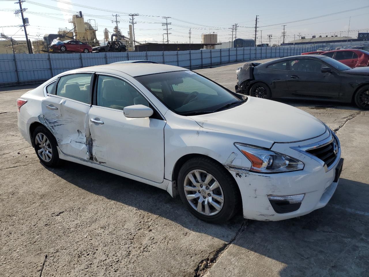 2015 Nissan Altima VIN 1N4AL3AP9FC291068 Copart auction photo, front end / side damage thumbnail 4