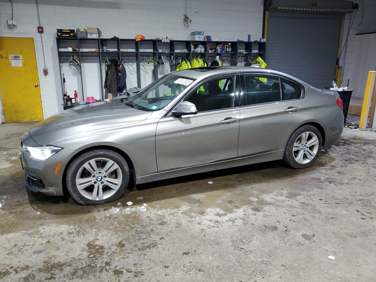 2016 BMW 3er VIN WBA8E3G57GNU03863