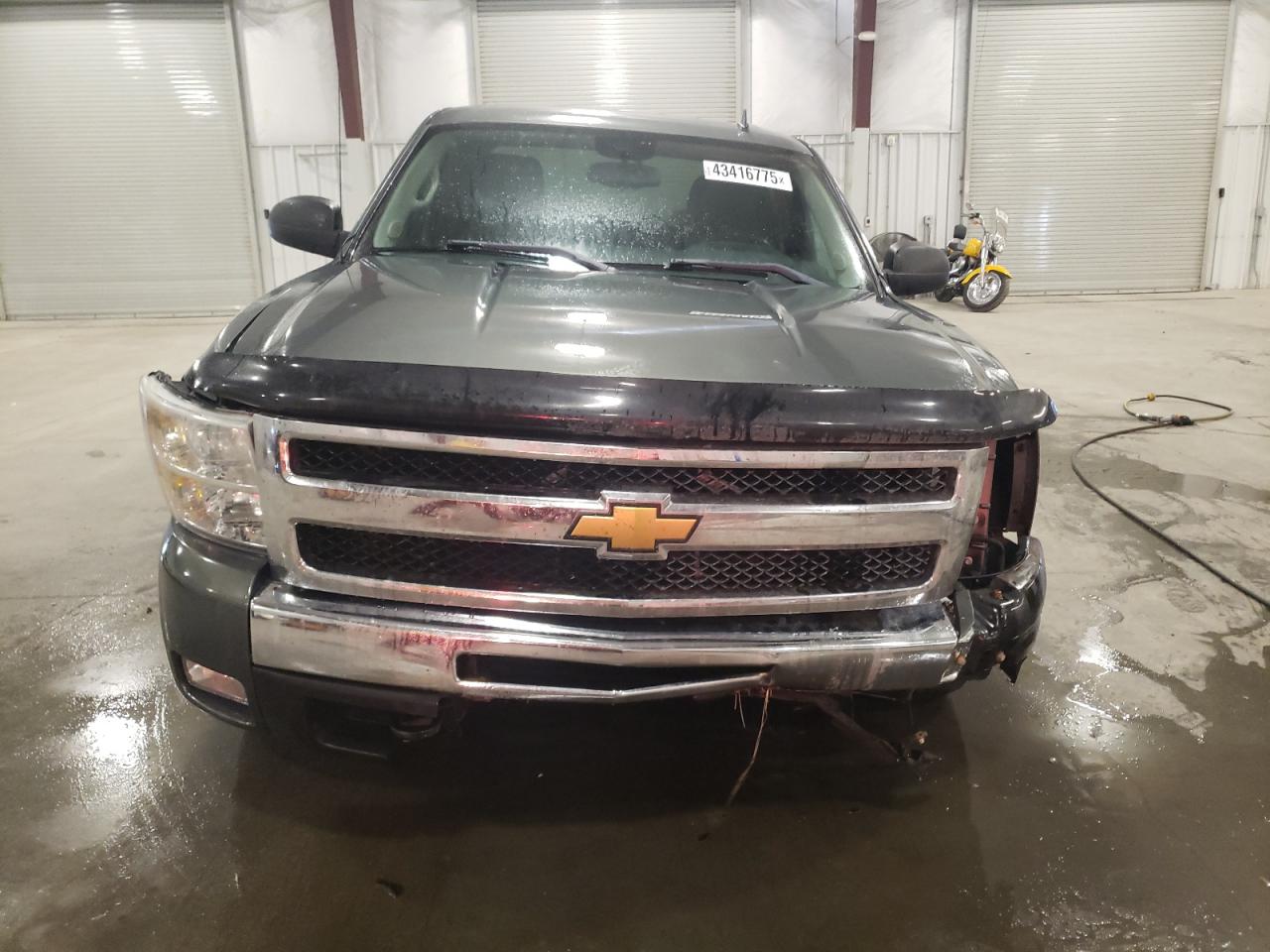 2011 Chevrolet Silverado VIN 3GCPKSE38BG272074 Copart auction photo, front end damage thumbnail 5