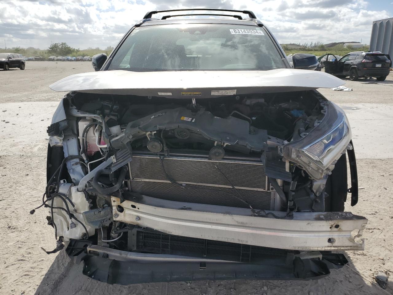 2019 Toyota RAV 4 VIN 2T3EWRFV4KW033237 Copart auction photo, front end / mechanical damage thumbnail 5