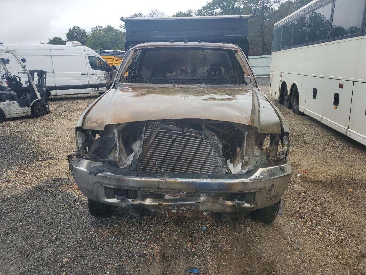 1999 Ford F450 VIN 1FDXF47F6XEE12110 Copart auction photo, burn damage thumbnail 5