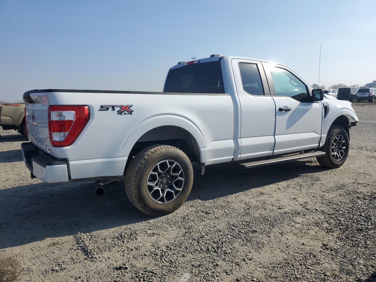 2021 Ford F-150 VIN 1FTEX1EP4MFA38640 Copart auction photo, front end damage thumbnail 3