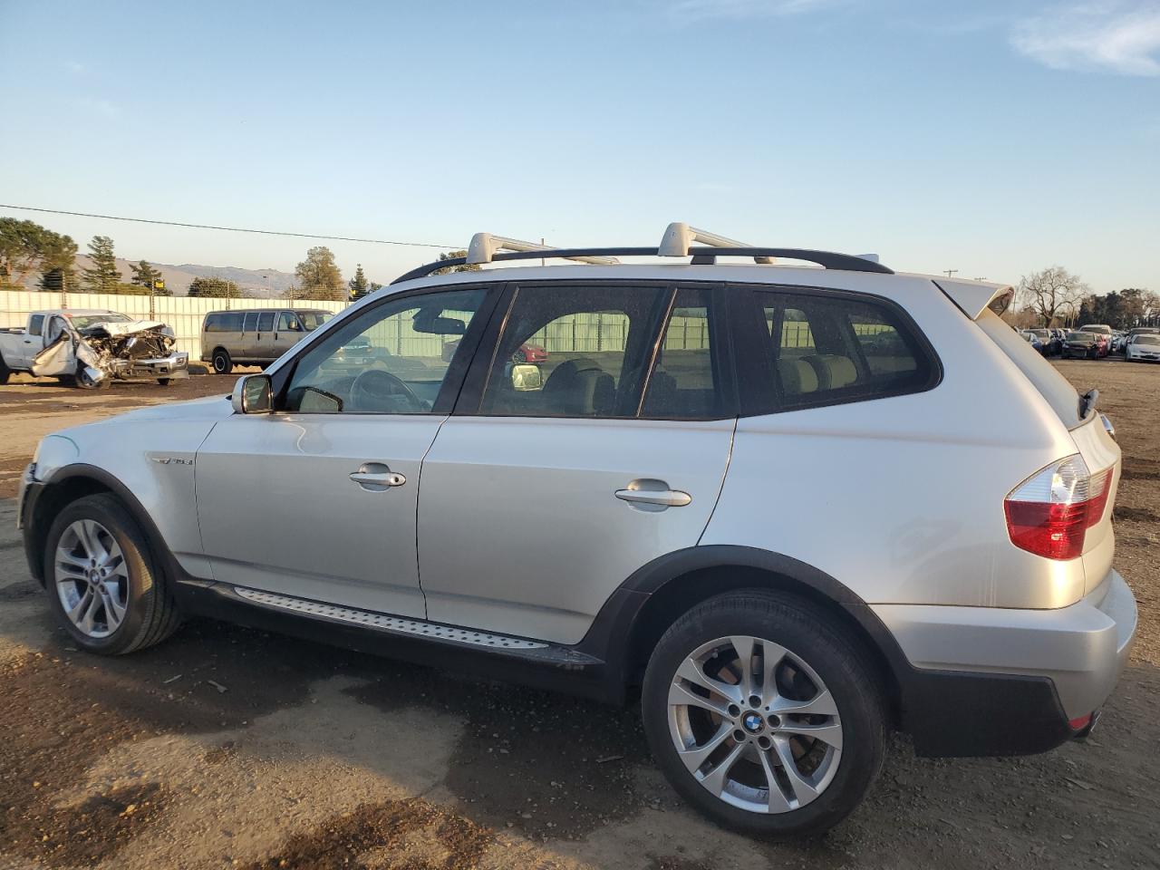 2008 BMW X3 VIN WBXPC93428WJ17762 Copart auction photo, front end damage thumbnail 2