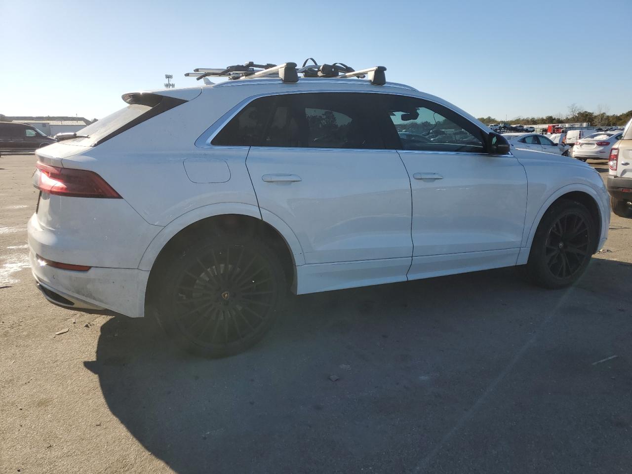 2019 Audi Q8 VIN WA1AVAF11KD010618 Copart auction photo, side / front end damage thumbnail 3