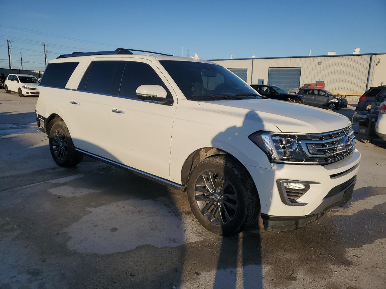 2021 Ford Expedition VIN 1FMJK1KT6MEA84230 Copart auction photo, rear end / minor dent/scratches damage thumbnail 4
