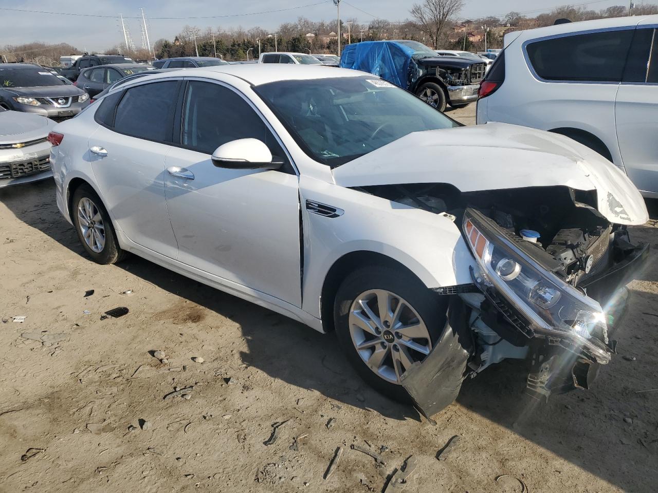 2017 KIA Optima VIN KNAGT4L32H5173971 Copart auction photo, front end damage thumbnail 4