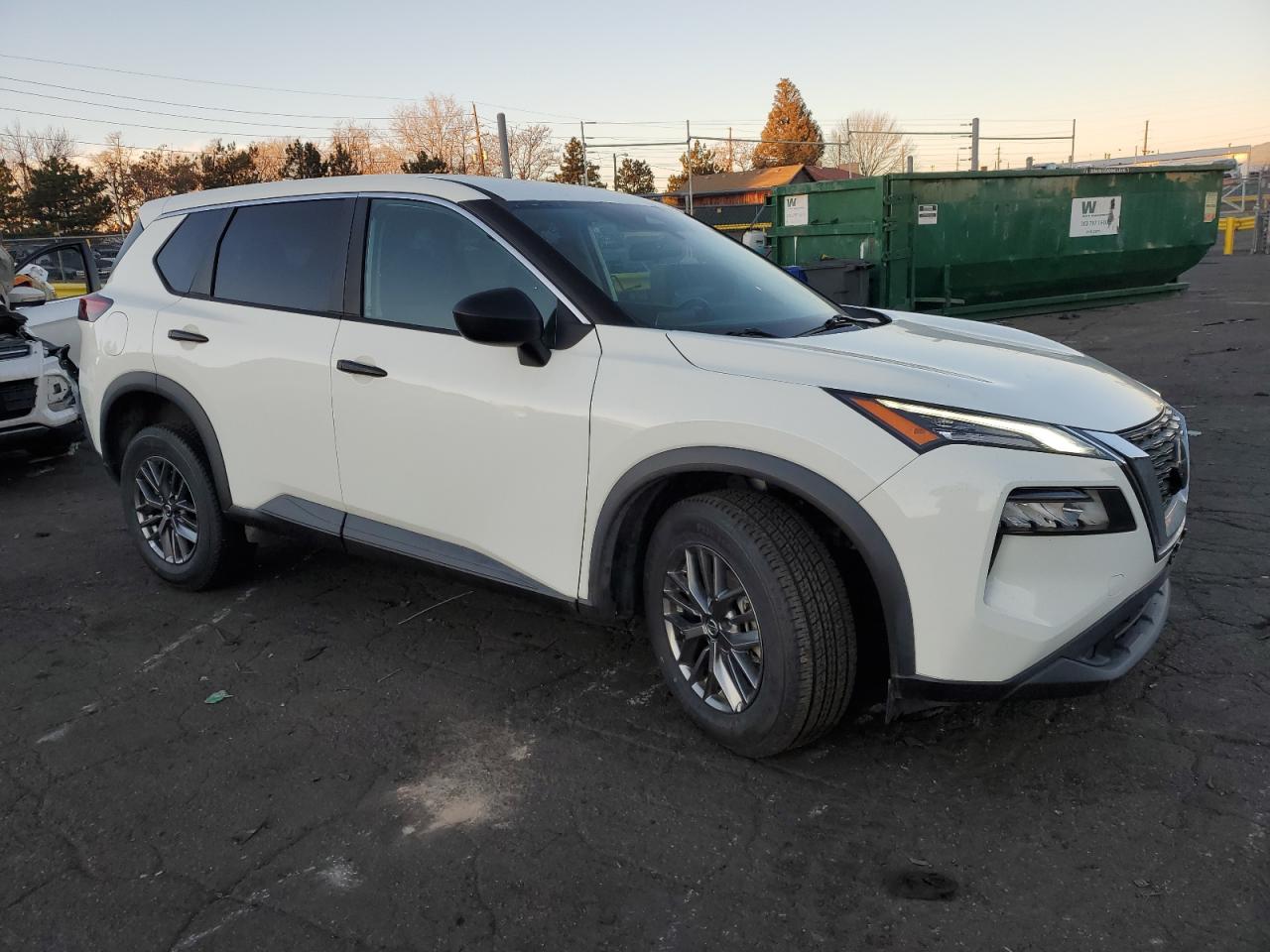 2021 Nissan Rogue VIN 5N1AT3AB4MC782610 Copart auction photo, front end / hail damage thumbnail 4