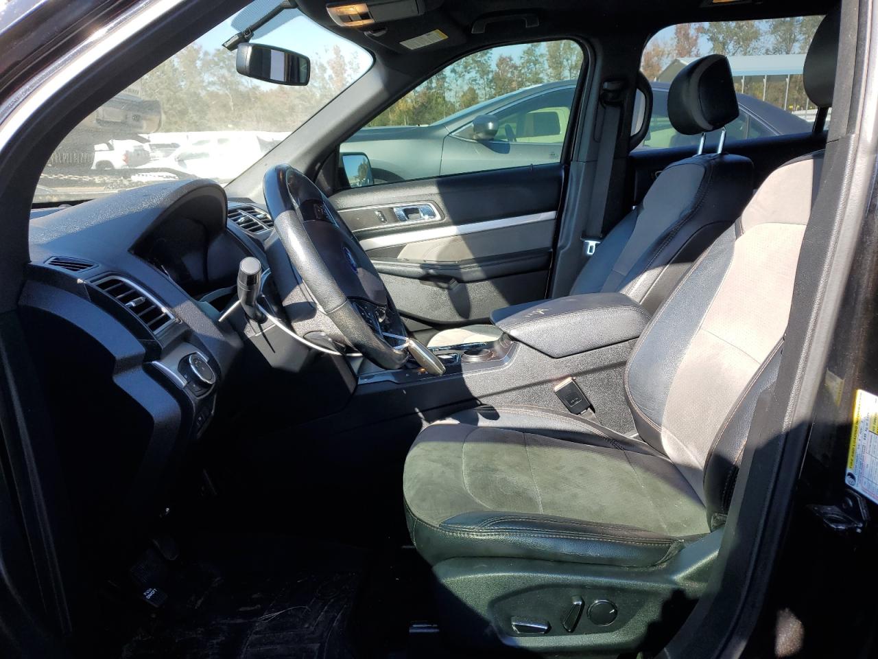 2017 Ford Explorer VIN 1FM5K7D80HGD49649 Copart auction photo, front end damage thumbnail 7