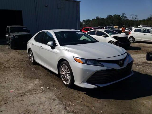 2018 Toyota Camry VIN 4T1B11HK4JU069054 Copart auction photo, front end damage thumbnail 13