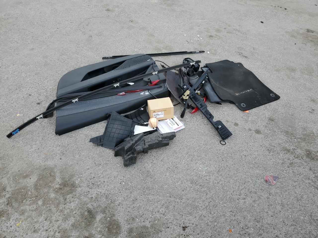 2022 Hyundai Elantra VIN KMHLN4AJXNU019115 Copart auction photo, front end / side damage thumbnail 12