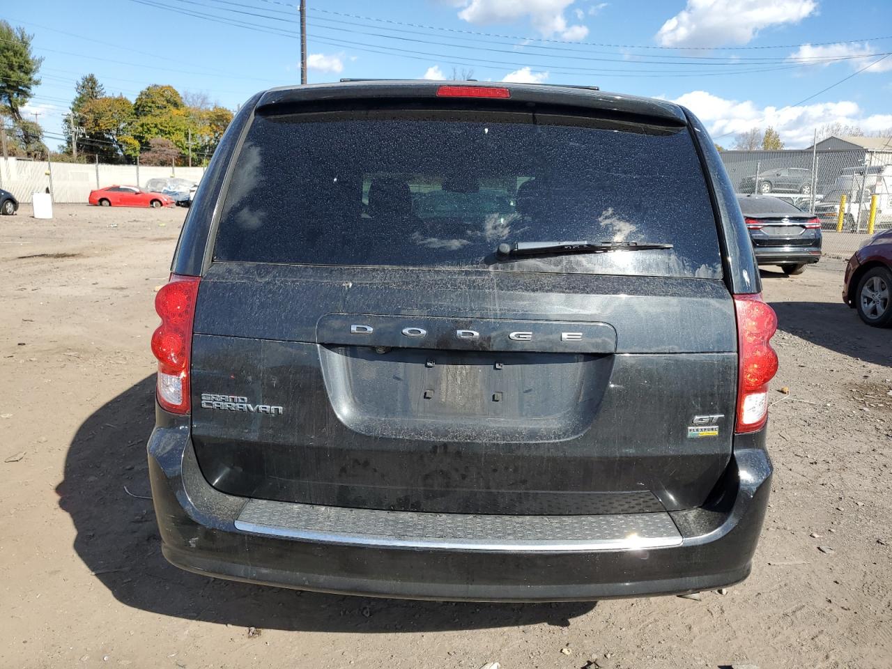 2018 Dodge Caravan VIN 2C4RDGEGXJR282777 Copart auction photo, front end / side damage thumbnail 6